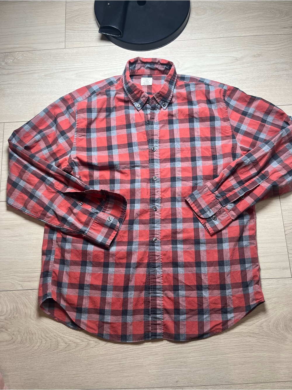 J.crew Men's Red and Gray Plaid Button-Down Shirt large